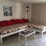 Apartamentos Bay By Top Location